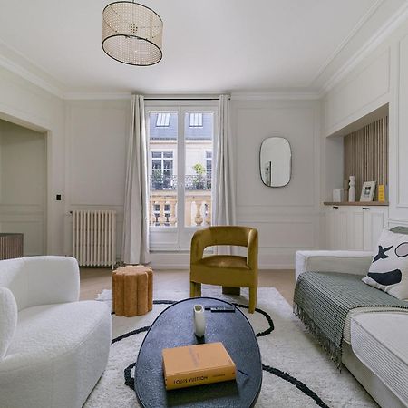 Poetic Stay - Champs Elysees Paris Bagian luar foto