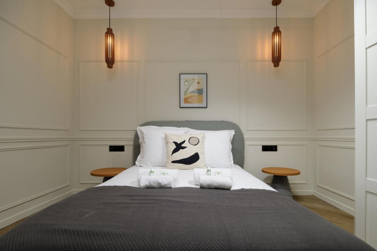 Poetic Stay - Champs Elysees Paris Bagian luar foto