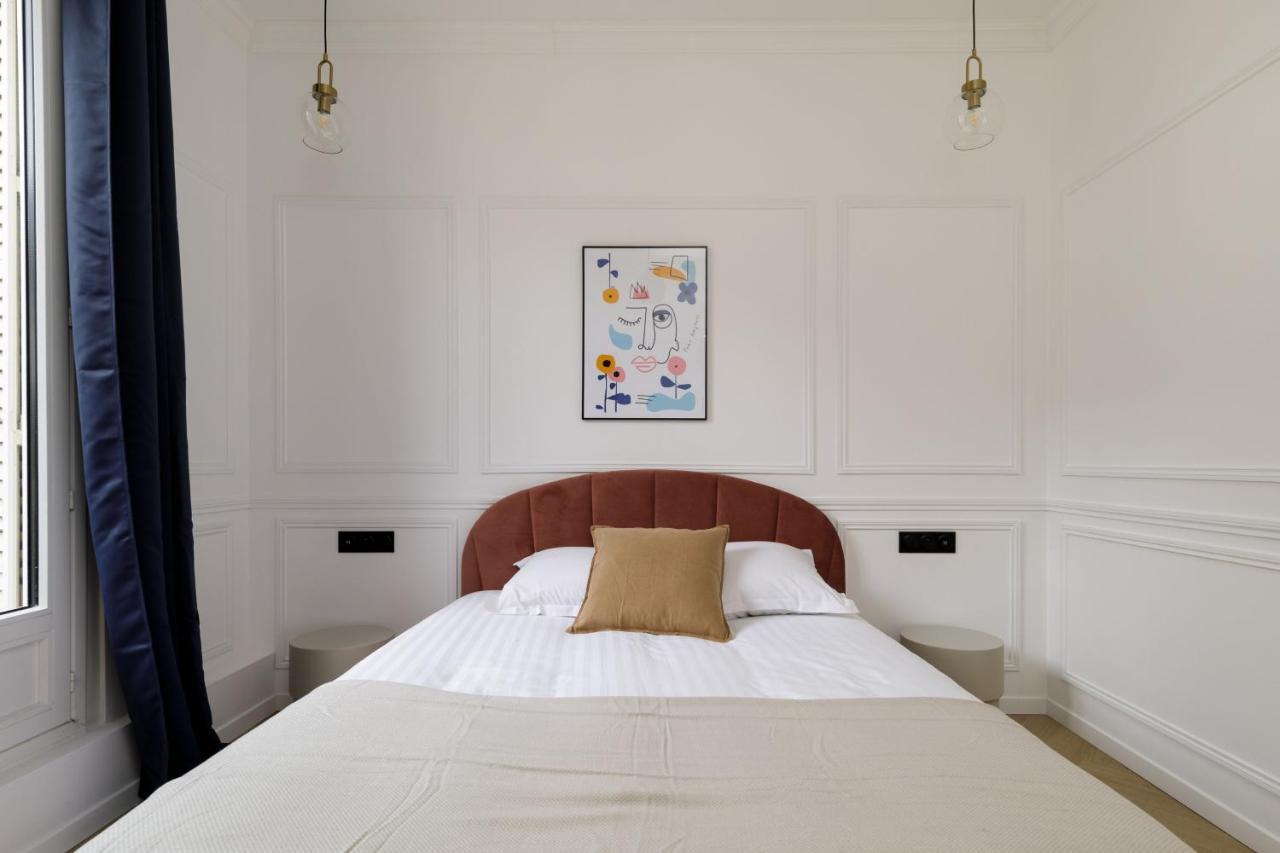 Poetic Stay - Champs Elysees Paris Bagian luar foto