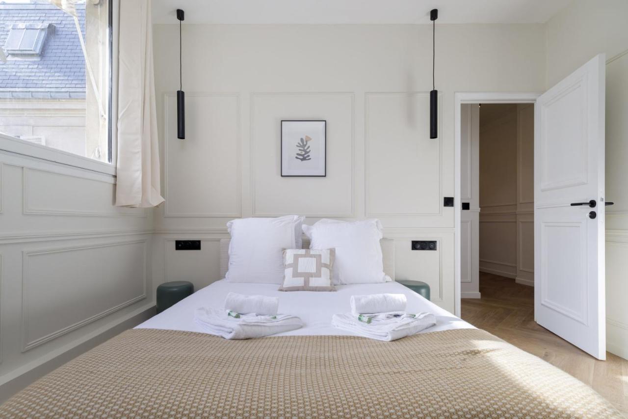 Poetic Stay - Champs Elysees Paris Bagian luar foto