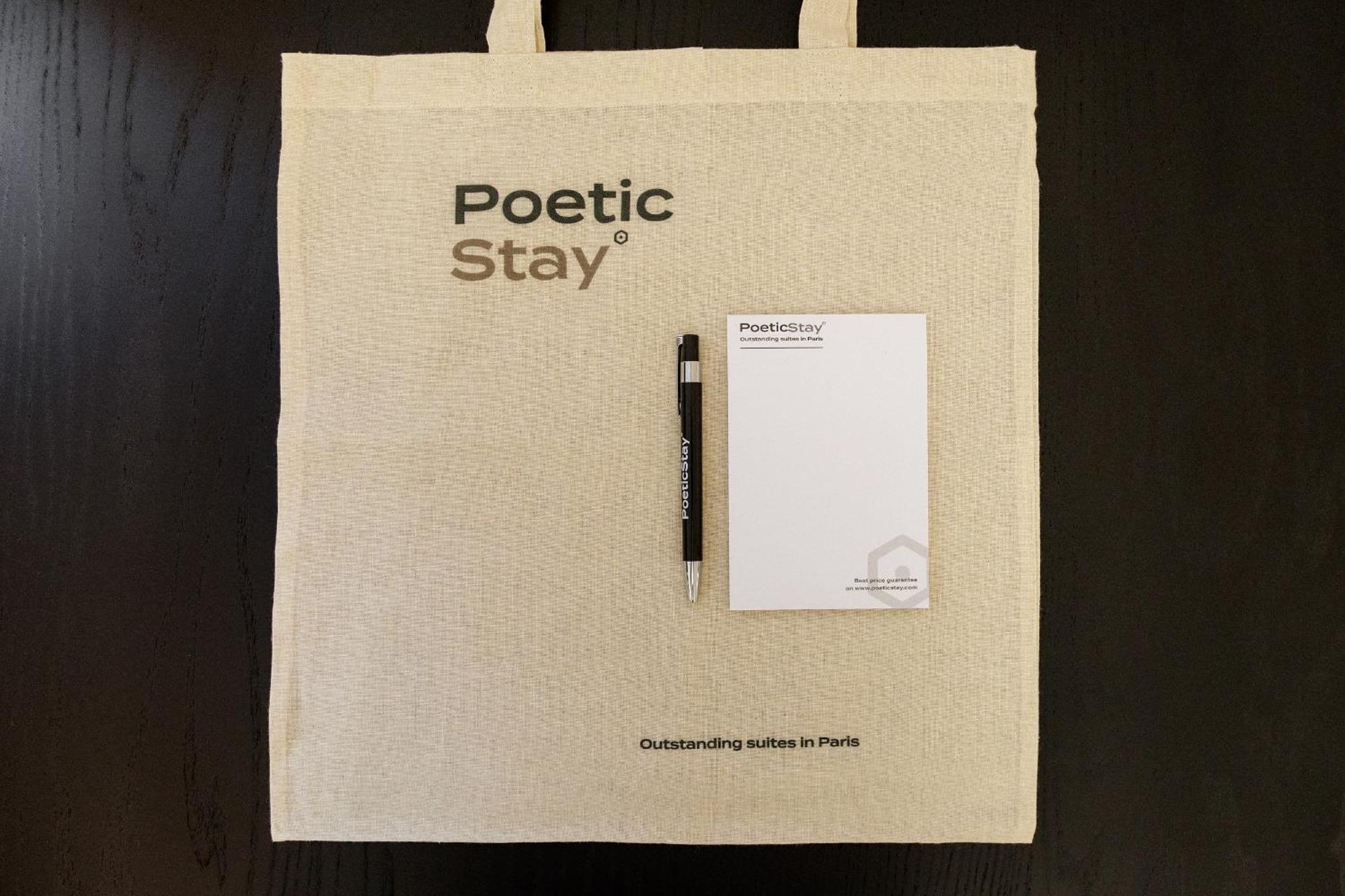 Poetic Stay - Champs Elysees Paris Bagian luar foto